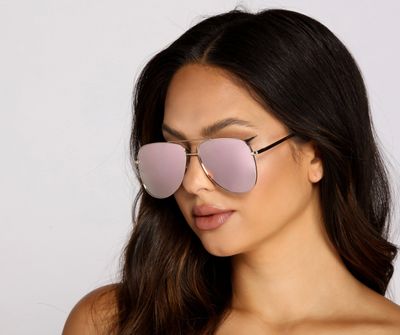 Sleek Style Aviator Sunglasses