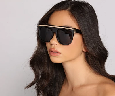 Bring The Drama Chain Trim Sunglasses