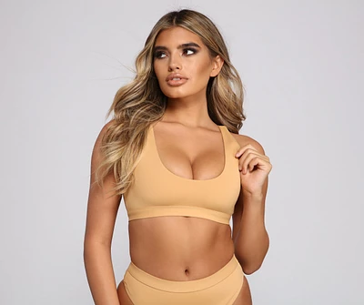 Sleek and Minimal Swim Tank