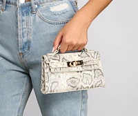 Sassy And Stylish Snake Print Crossbody