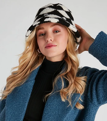 In Check Faux Sherpa Bucket Hat