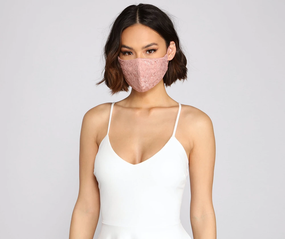Three Pack Lace Detail Face Masks
