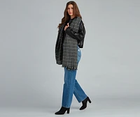 Effortlessly Chic Plaid Scarf