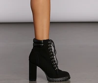 Commander Cutie Booties