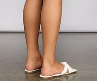 Chic Trendsetter Square Toe Sandals