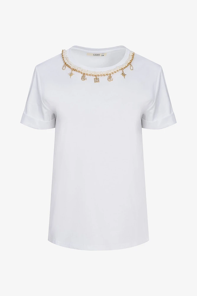 Necklace Detail T-Shirt | Ema&Carla