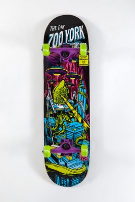 Redding handleiding schedel Zoo York Alien Invasion Skateboard 8.25" - Multi / 8.25 | Bramalea City  Centre
