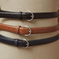 Ceinture femme avec boucle carrée en cuir tannage végétal