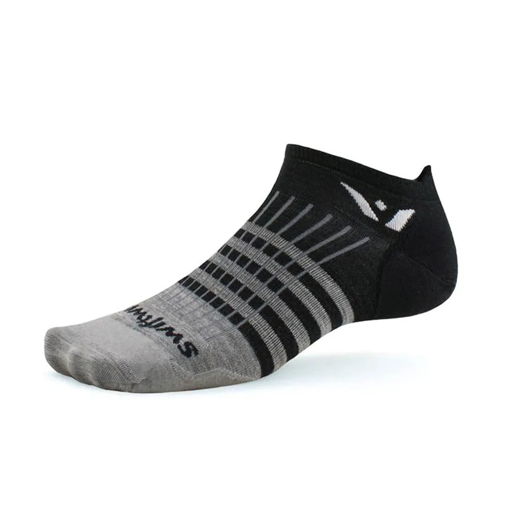 Swiftwick Men's Swiftwick Large Pursuit Ultra Light Zero Stripes