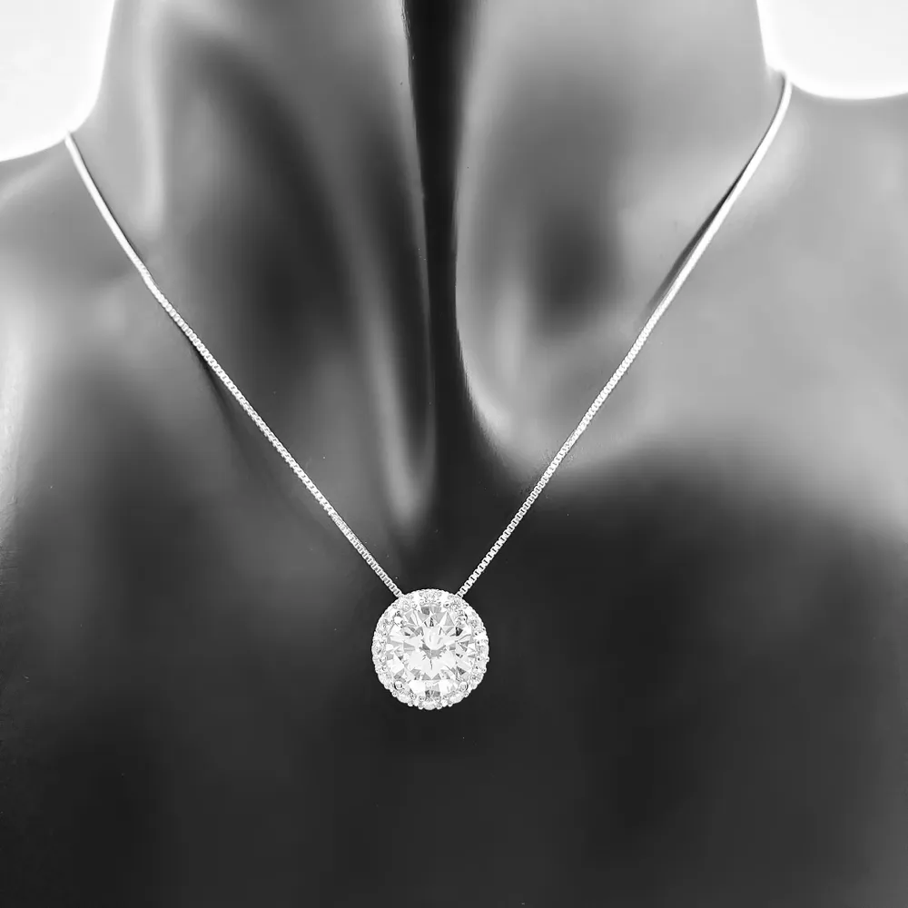 925 Sterling Silver 8mm Cubic Zirconia Halo Necklace - 18 Inches