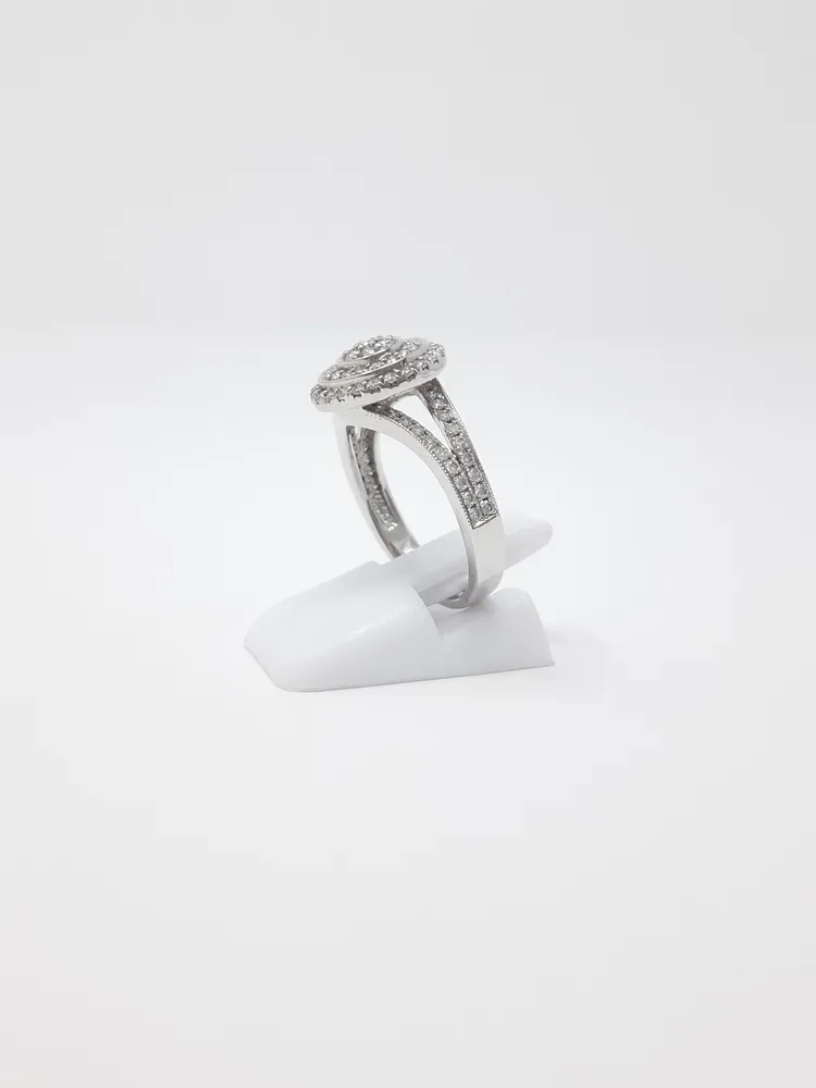 14K White Gold 0.66cttw Diamond Halo Engagement Ring, size 6.5