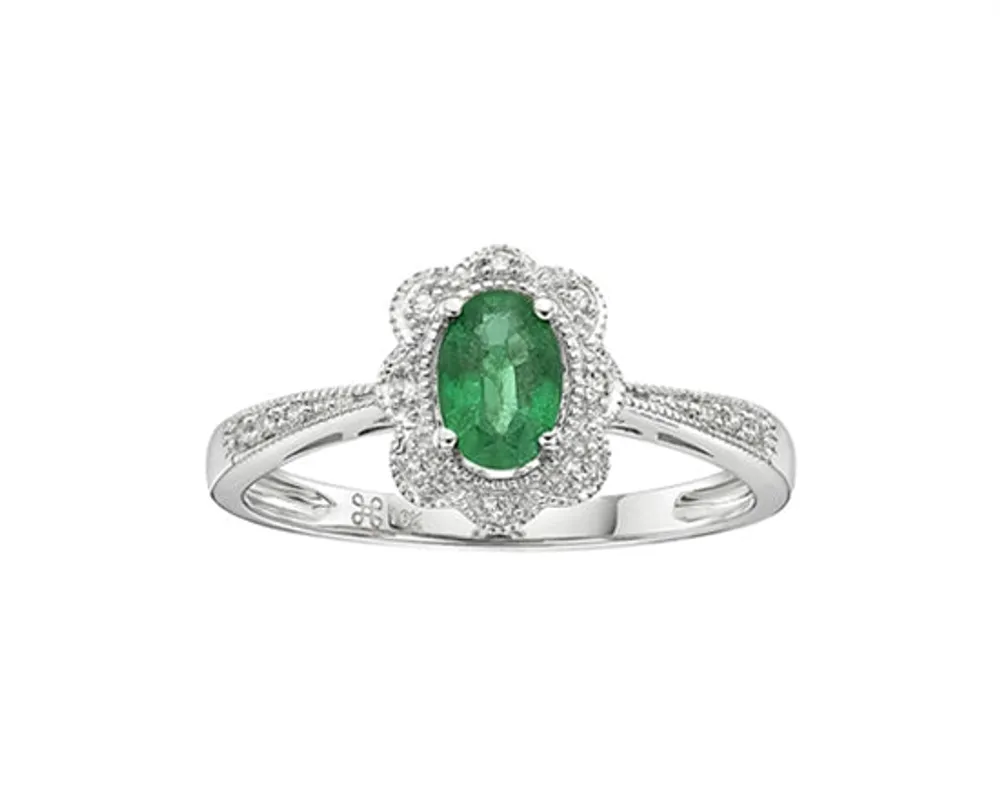 Solvar 10K Gold Emerald Claddagh Ring | Kilkenny Design
