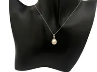 10K Gold Fresh Water Pearl and Diamond Necklace