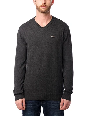 Men's basic v-neck sweater
