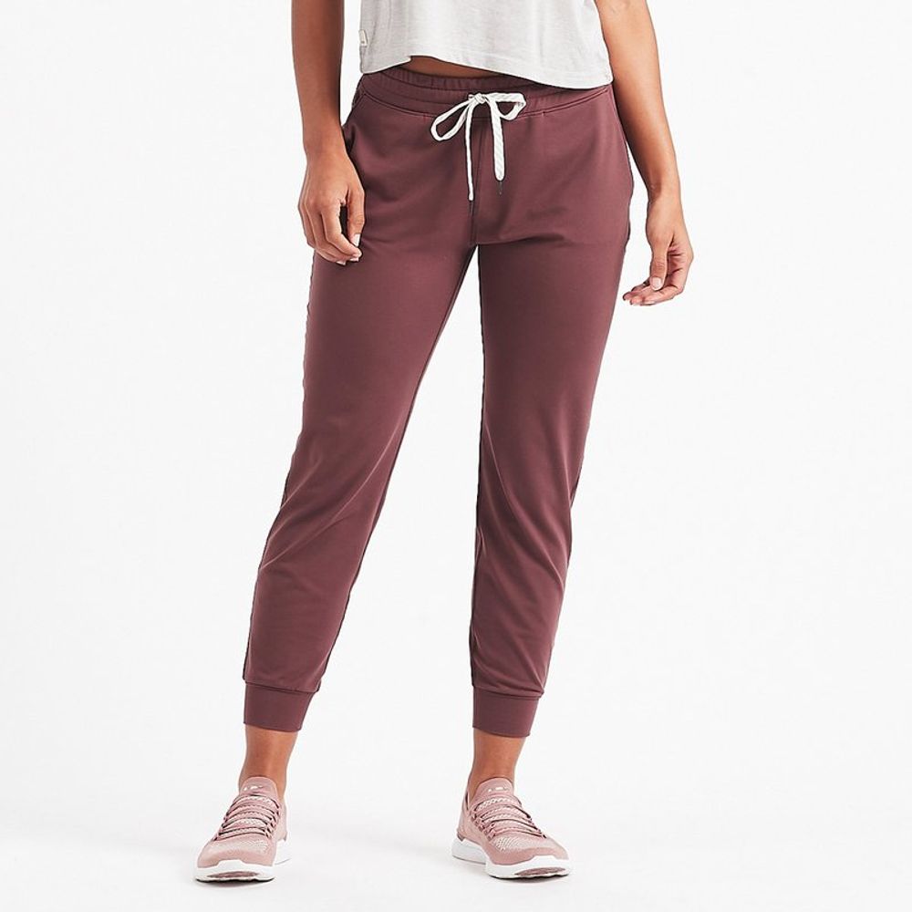 Vuori Performance joggers in Red