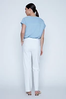 Le pantalon à jambe droite