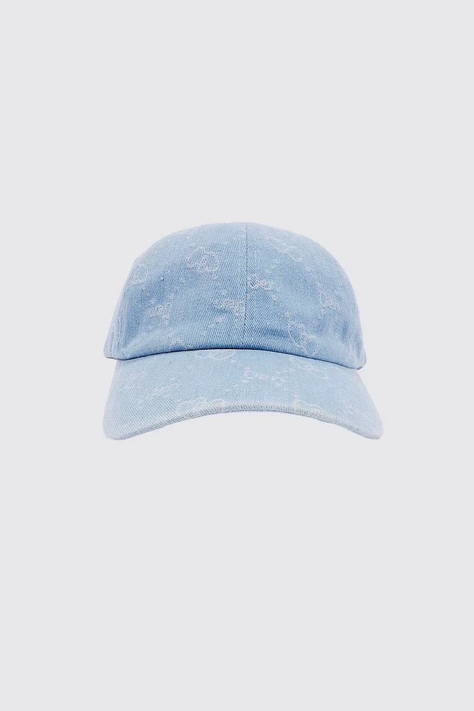 La casquette avec broderie