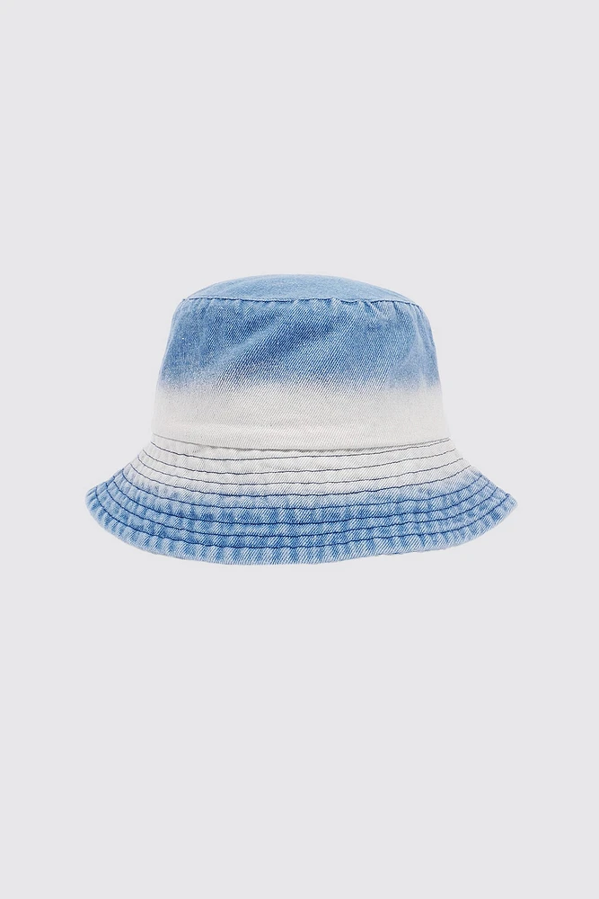 Le chapeau en denim ombré
