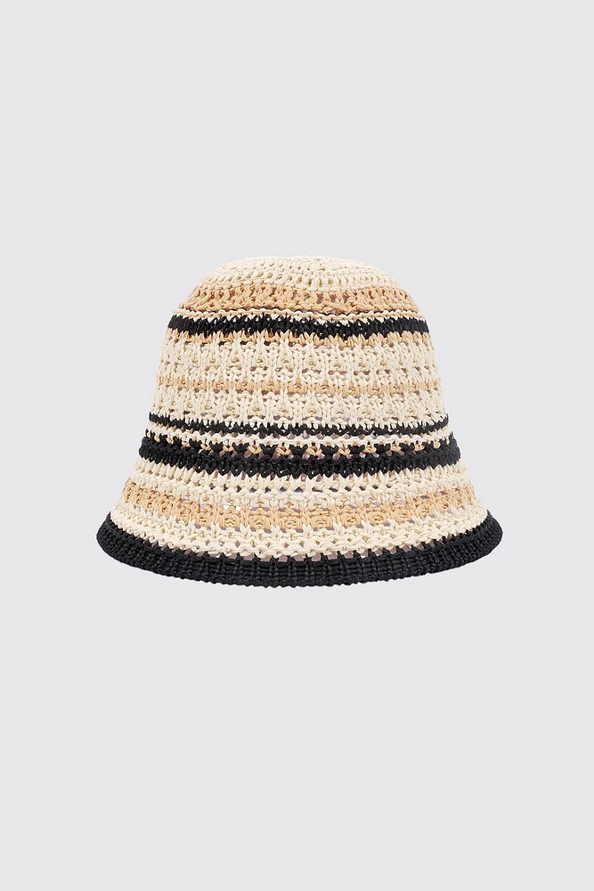 Le chapeau rayé