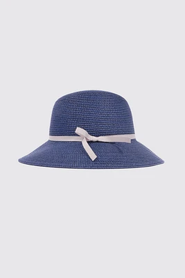 Le chapeau de paille avec bordure