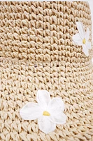 Le chapeau en crochet avec fleurs