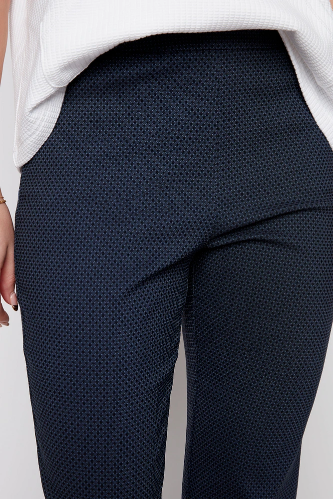 Flare leg jacquard capri