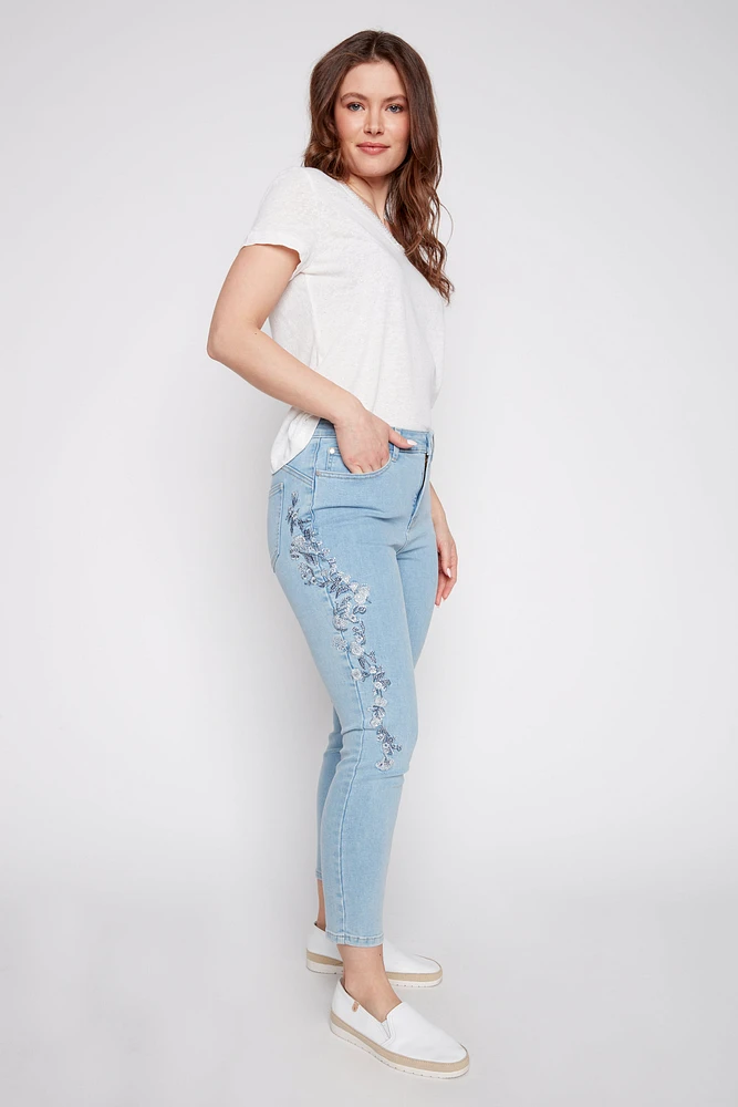 Slim leg floral embroidery jean