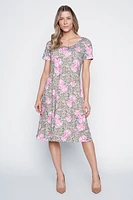 La robe d'été à imprimé animal et roses