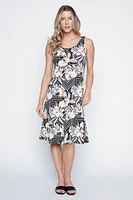 La robe d'été à imprimé floral abstrait
