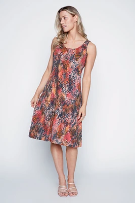 La robe d'été à imprimé serpent