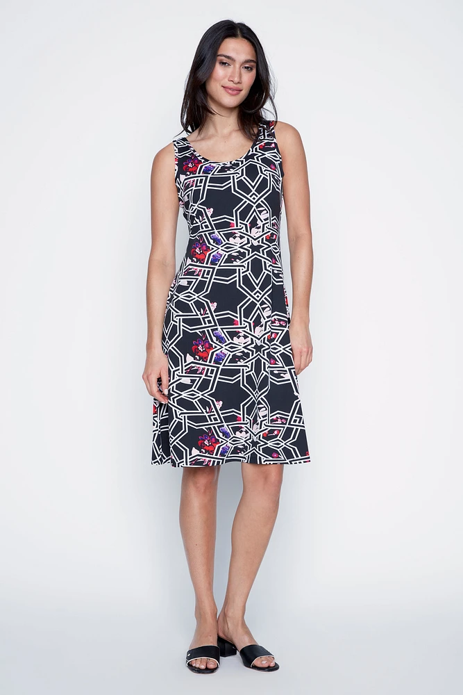 La robe d'été à imprimé floral abstrait