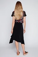 Solid asymmetric skirt