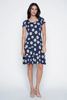 La robe à volants motif pois et marguerites