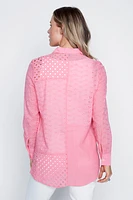 La blouse à œillets en coton