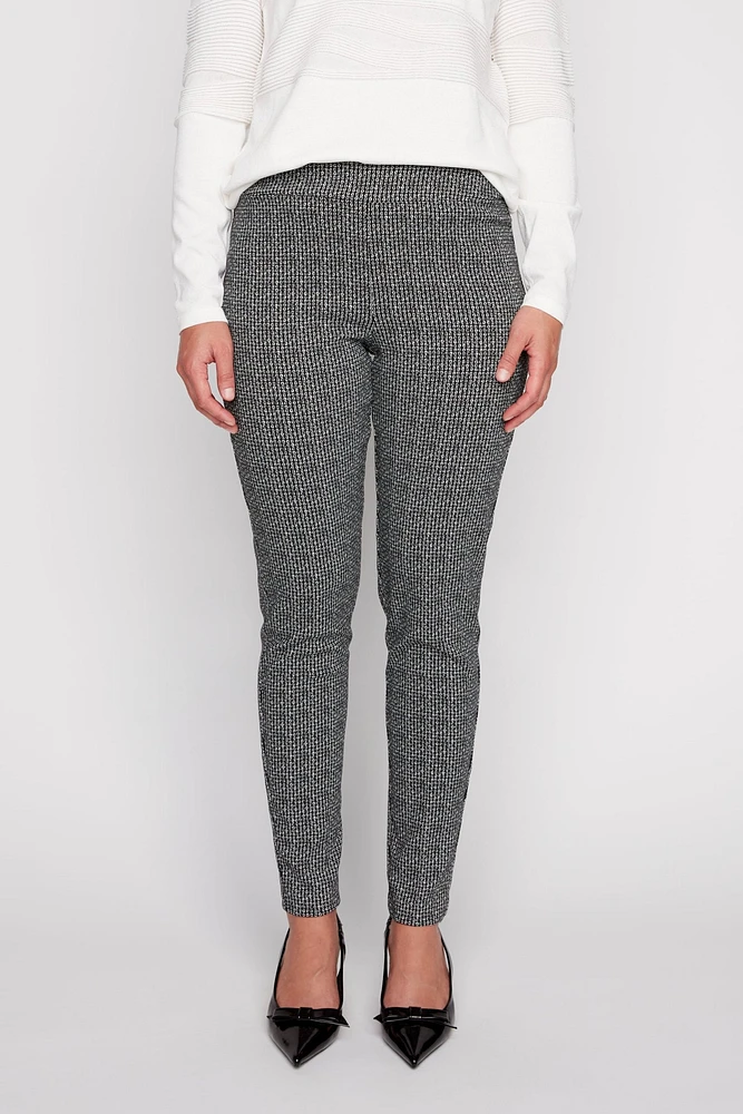 Le pantalon en tricot double imprimé