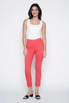 Le pantalon jambe étroite avec détails de revers