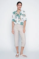 Straight leg capri with eyelet hem detail