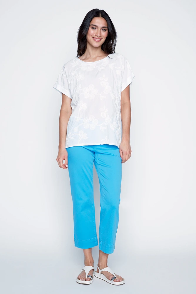 Chemisier en coton à broderies florales
