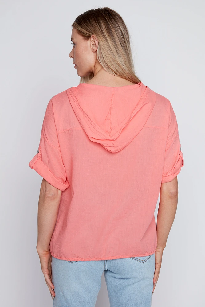 La blouse à œillets en coton
