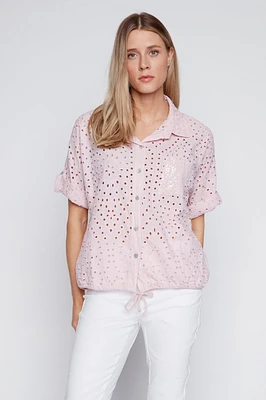 La blouse à œillets en coton