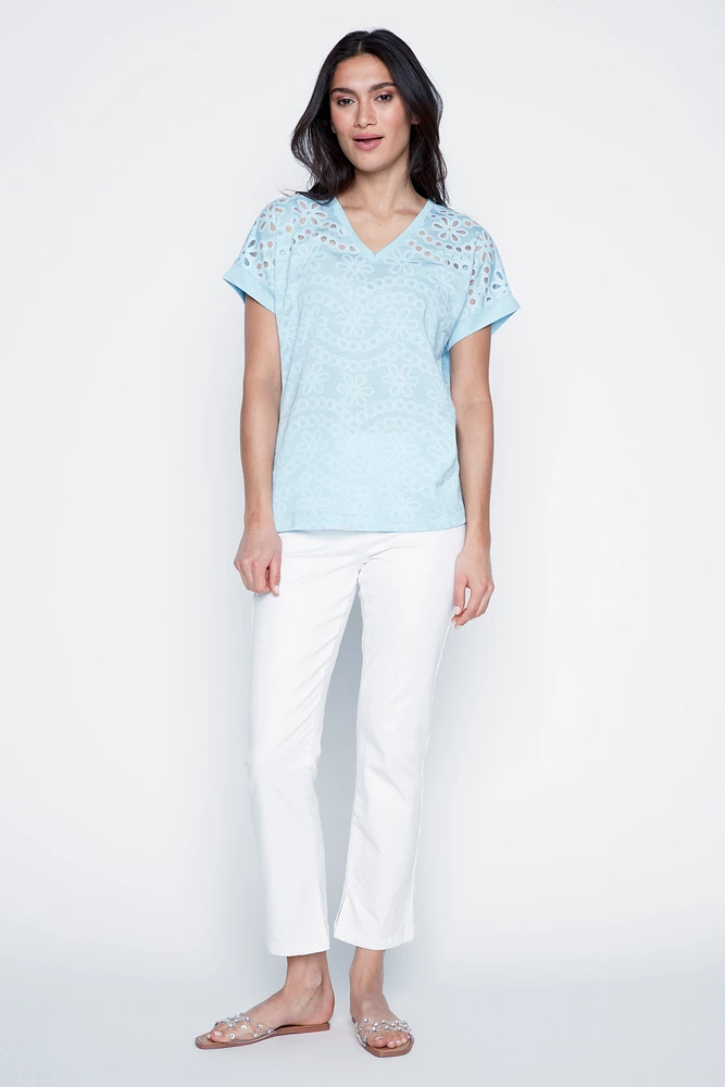 Le t-shirt dévoré fleuri