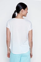 Le t-shirt imprimé floral d'été