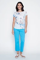 Le t-shirt doux à imprimé floral