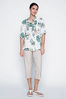 La blouse en gaze de coton à imprimé tropical