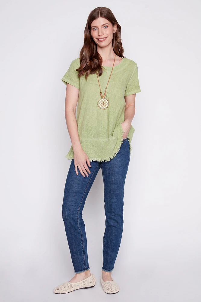 Solid tunic with necklace