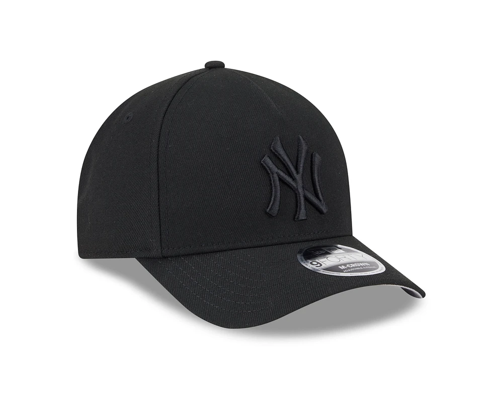 MLB Hat 940 Snapback A-Frame M-Crown Blackout Yankees