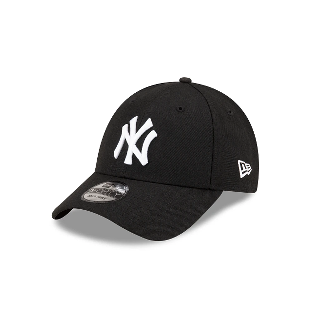 MLB Hat 940 The League Black and White Yankees