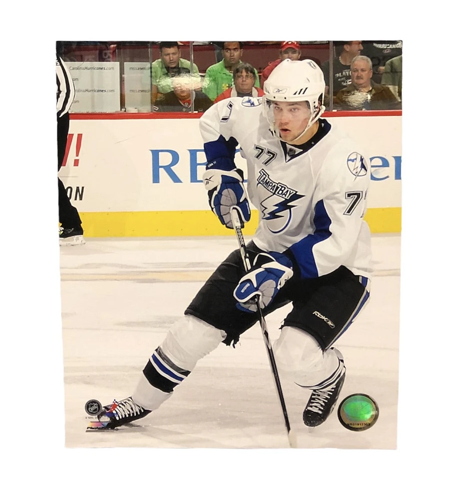 NHL 8x10 Player Photograph Away Victor Hedman Lightning