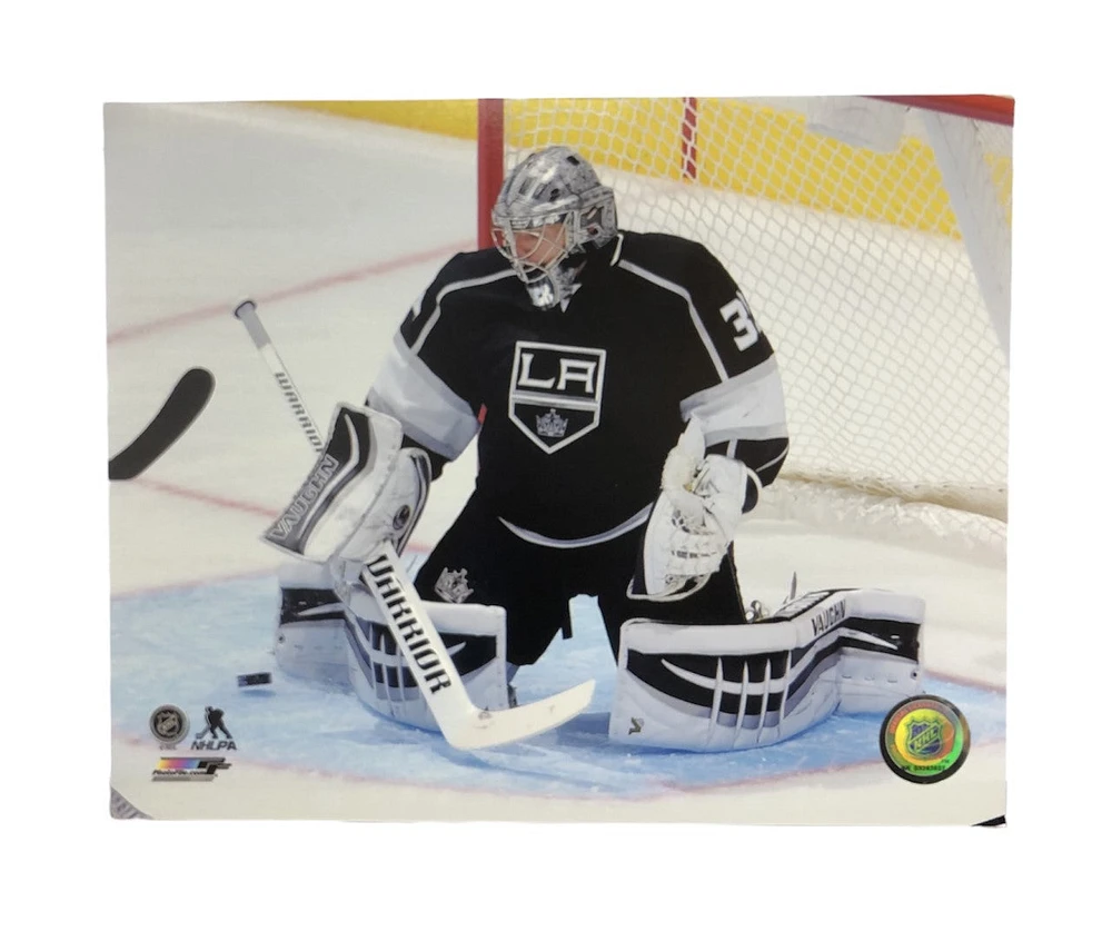 NHL 8x10 Player Photograph Net Jonathan Quick Kings