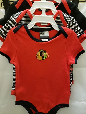 NHL Infant 3Pc Onesie Set Back to the Basics Blackhawks